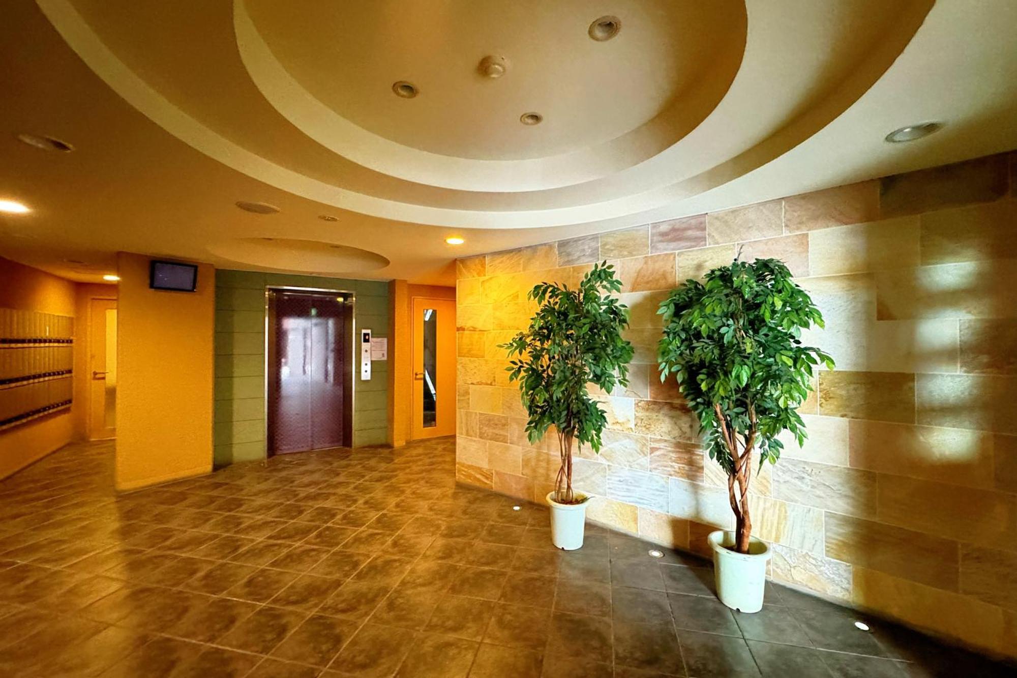クリスタルコート難波 Apartman Oszaka Kültér fotó