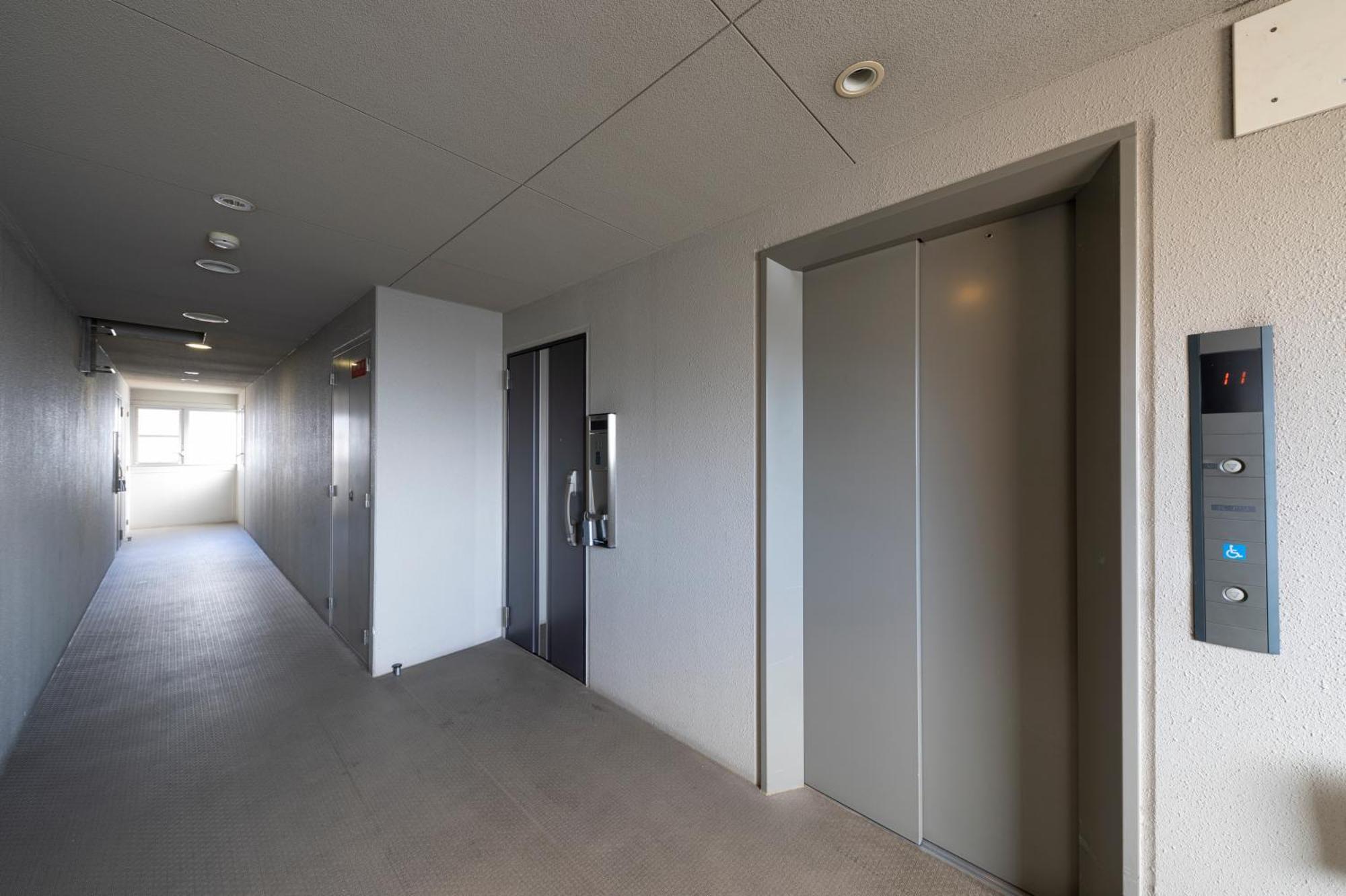クリスタルコート難波 Apartman Oszaka Kültér fotó