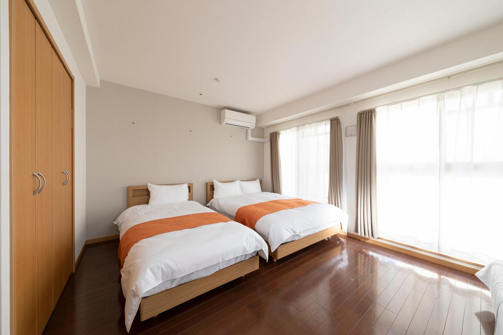 クリスタルコート難波 Apartman Oszaka Kültér fotó