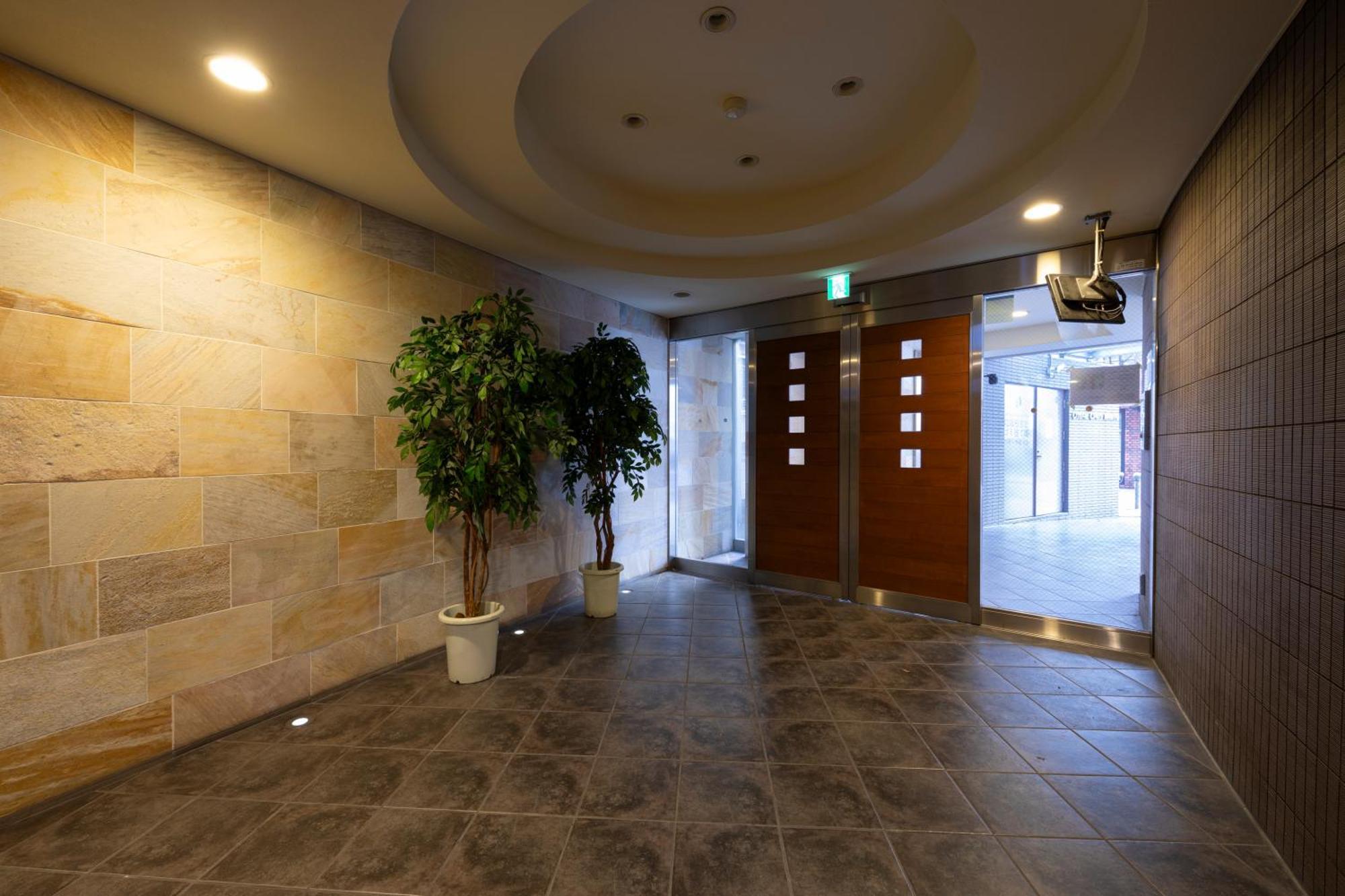 クリスタルコート難波 Apartman Oszaka Kültér fotó
