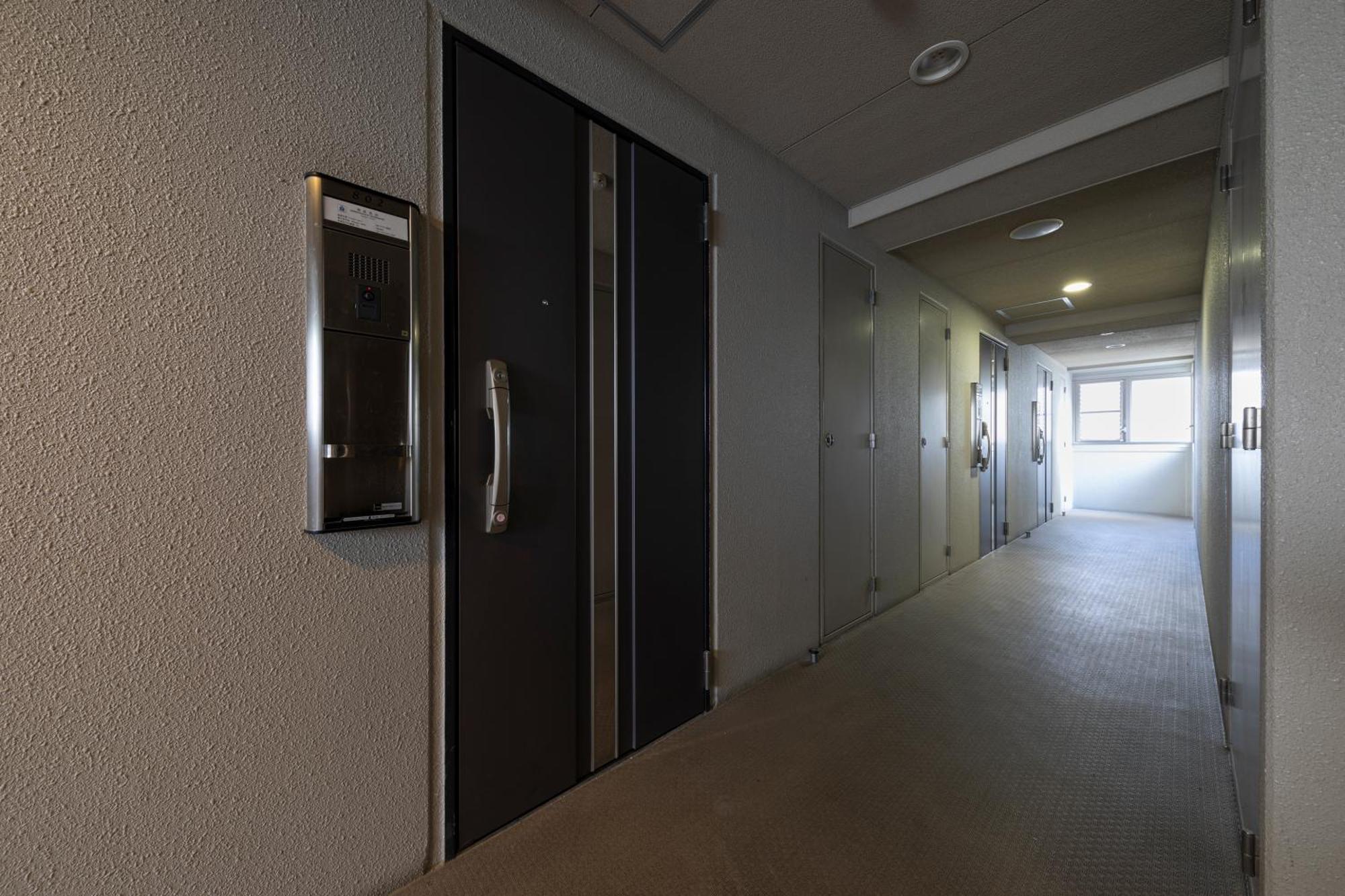 クリスタルコート難波 Apartman Oszaka Kültér fotó